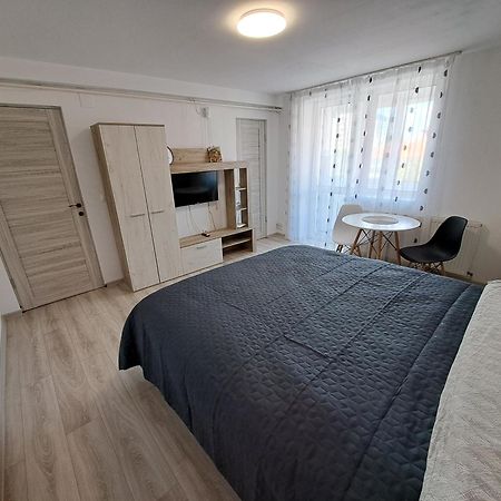Garsoniera La Bulevard Braşov Eksteriør bilde